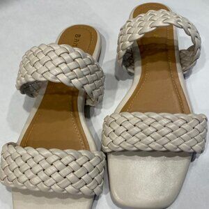 Bamboo Ivory Braided-Strap Kick Sandal - Women Brand Size 7.5